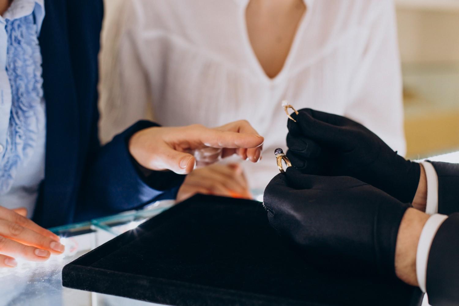 How To Find Your Perfect Ring Size