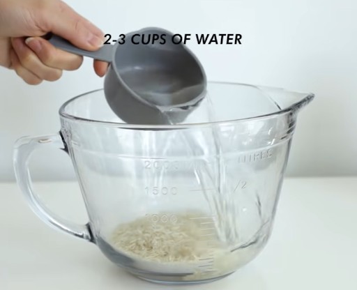 Pour 2 3 Cups Of Water In To Rice
